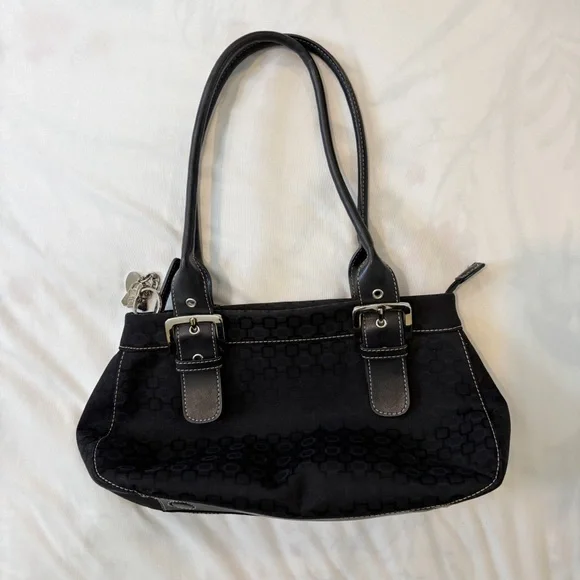 Black Shoulder Bag with Bag Charms Y2K Nine West Buckle Silver Hardware - Picture 6 of 6